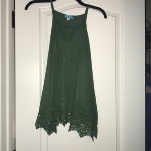 Green flowy tank